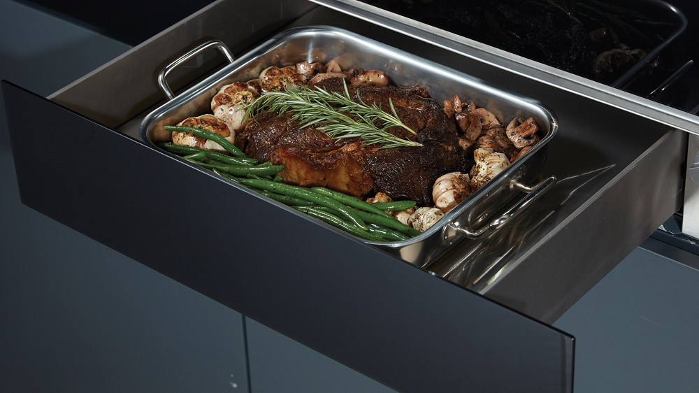 Шкаф для подогрева посуды Signature Kitchen Suite SKSWD2421MS