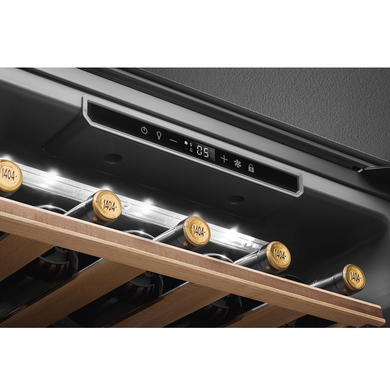 Винный шкаф SMEG CVI320XE